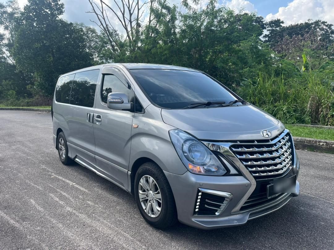 Hyundai Starex large MPV photo 1